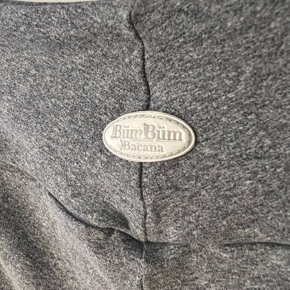 Bum bum bacana heather gray leggings size M/L bottom hugging curve enhancing